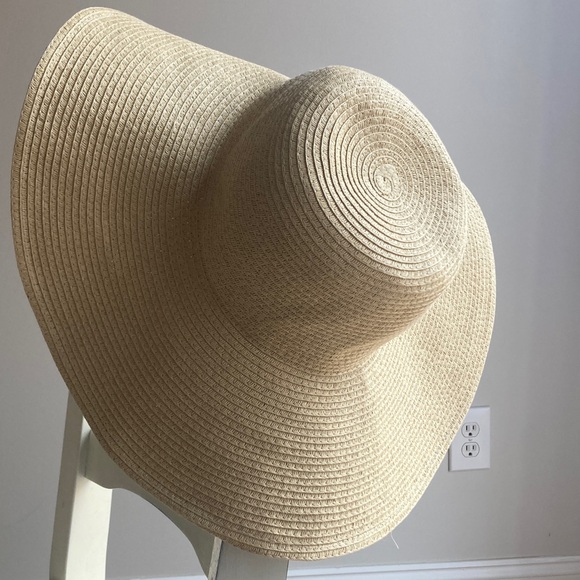 New: J Crew Wide Brim Paper Straw Packable Hat. One Size - Picture 3 of 9